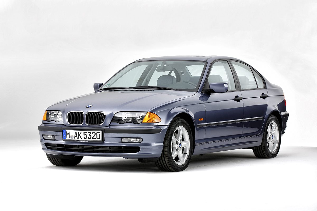 BMW次世代「3シリーズ」は2026年登場予定！ 小型化グリル採用でデザイン言語を刷新