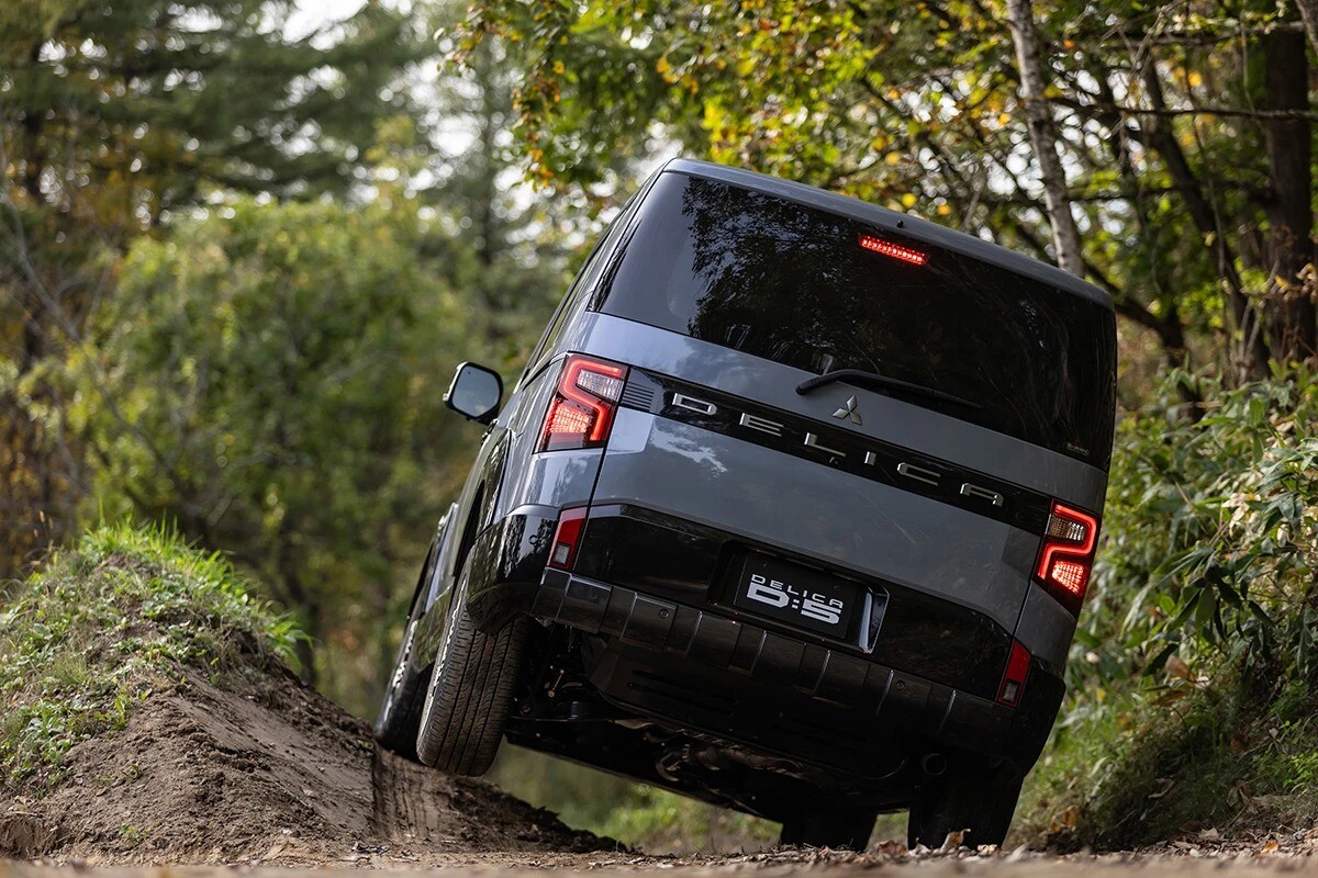 【ついに“ランエボの血”が入った】三菱「デリカD:5」がビッグマイチェンでS-AWC搭載。価格据え置きのお買い得参戦にも注目