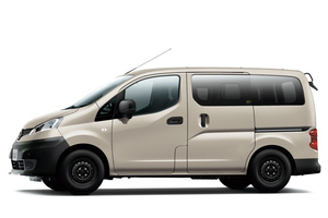 【熟成進む万能バン】日産「NV200バネット」が一部改良。先進装備＋快適性アップに加え、サンドベージュのアウトドア仕様を追加！