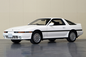 「政治家なのにクルマ好きとして親近感がわく」の声…高市早苗新総裁の愛車「スープラ」に再び脚光。どんなクルマ？