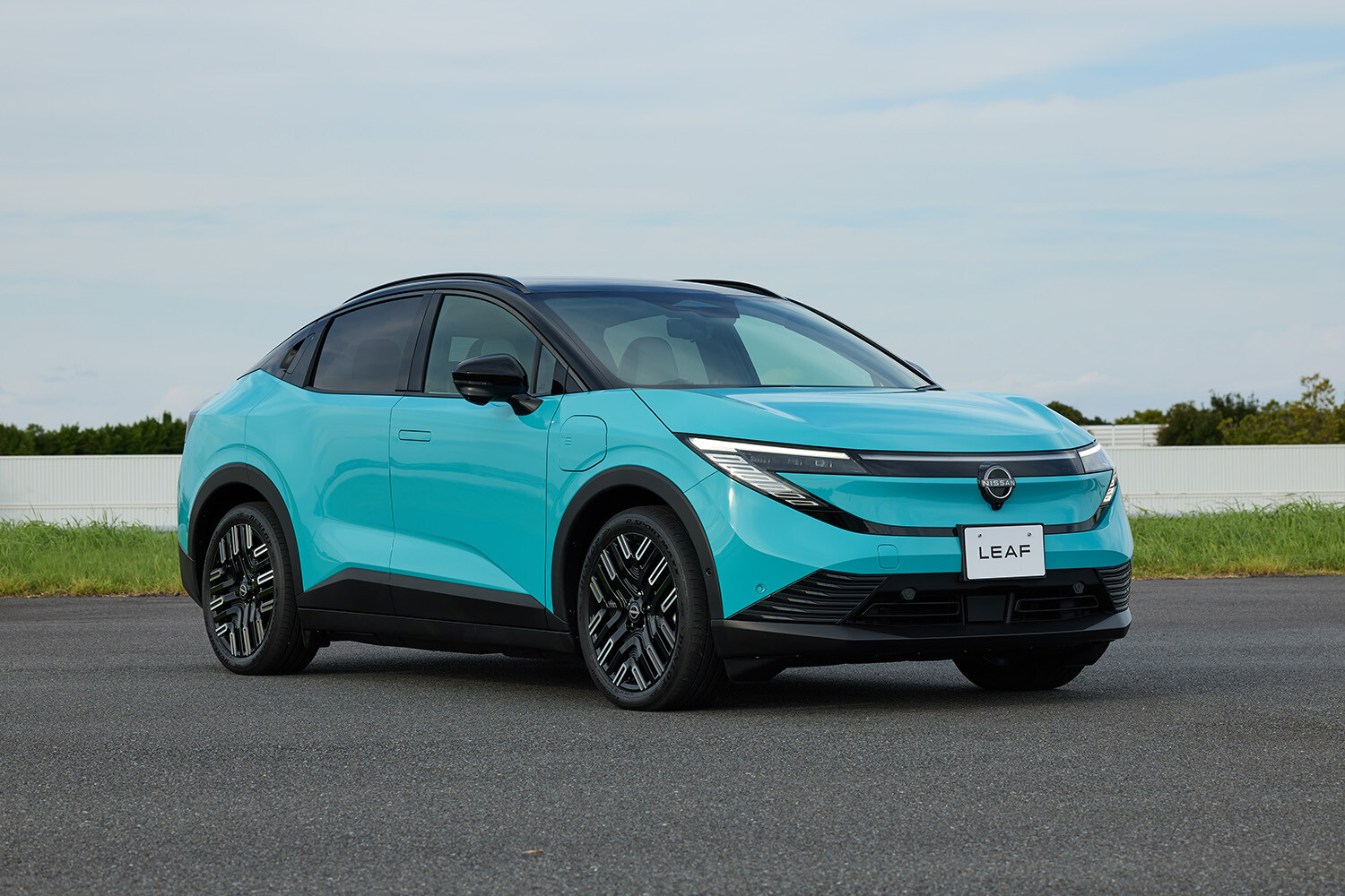 【速報】新型「リーフ」に乗った！ クロスオーバースタイルに変身した日産の新世代BEVの完成度やいかに？