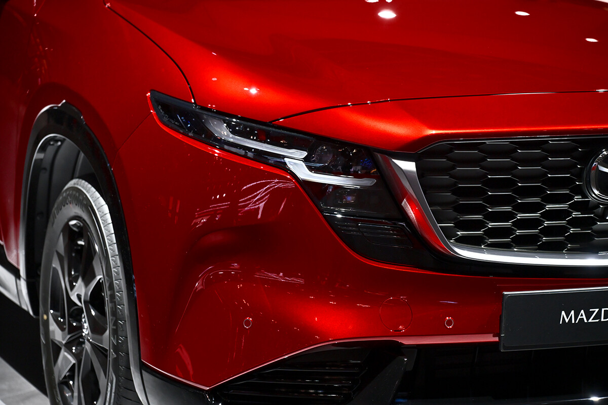 「ますます欲しくなった」。新型「CX-5」実車のデザインや後席の広さに賞賛の声…内装や操作性に懸念点も？