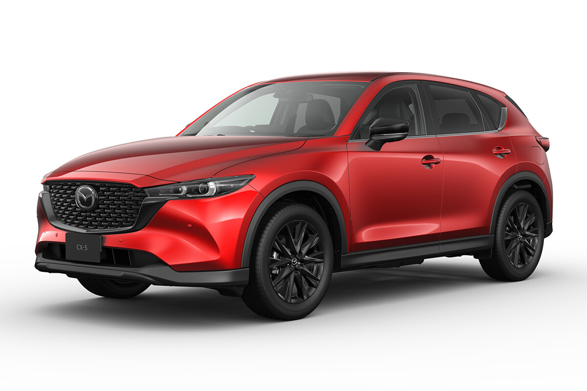 「ますます欲しくなった」。新型「CX-5」実車のデザインや後席の広さに賞賛の声…内装や操作性に懸念点も？