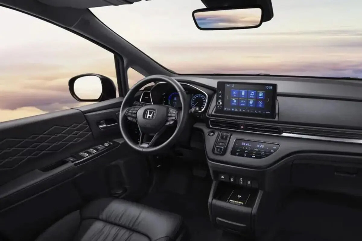 「絶滅したと思っていた」の声も。ホンダの8人乗りミニバン「エリシオン」が中国で生きていた！ 新型登場で再び話題に