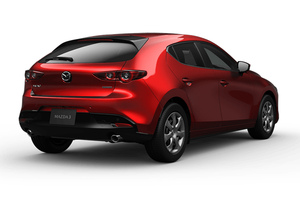 【実際どうなの？】登場から6年が経った「マツダ3」オーナーの声。一定の支持の訳は“色褪せないデザイン”。走りも高評価