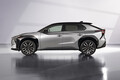 【本気出します】トヨタ改良型「bZ4X」が実質400万円切り!? BYD「ATTO 3」に宣戦布告、日本市場の主役はどっちだ