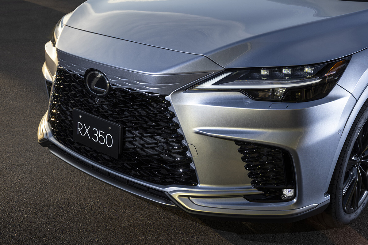 【実際どうなの？】レクサス「RX」オーナーのリアルな評価。総合満足度は非常に高いものの「燃費だけが玉にキズ」の声