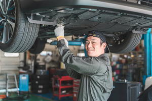 軽自動車のオイル交換は「半年／1年／2年」？ なぜ登録車より短い間隔でメンテナンスが必要なのか