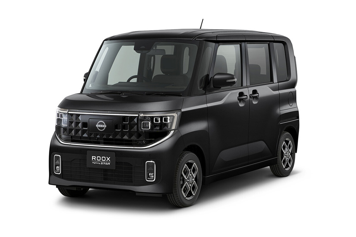 新型「ルークス」発表…「かどまる四角デザイン」に「かわいらしい」の声も、価格や電動技術不採用に不満。王者「N-BOX」と比べると？