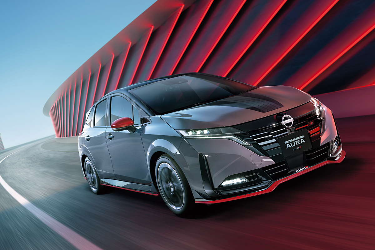 【三車三様】新型「アクア」とライバル「ノート／フィット」を徹底比較。同じ小型ハイブリッド車の“似ている点”と“異なる点”とは？