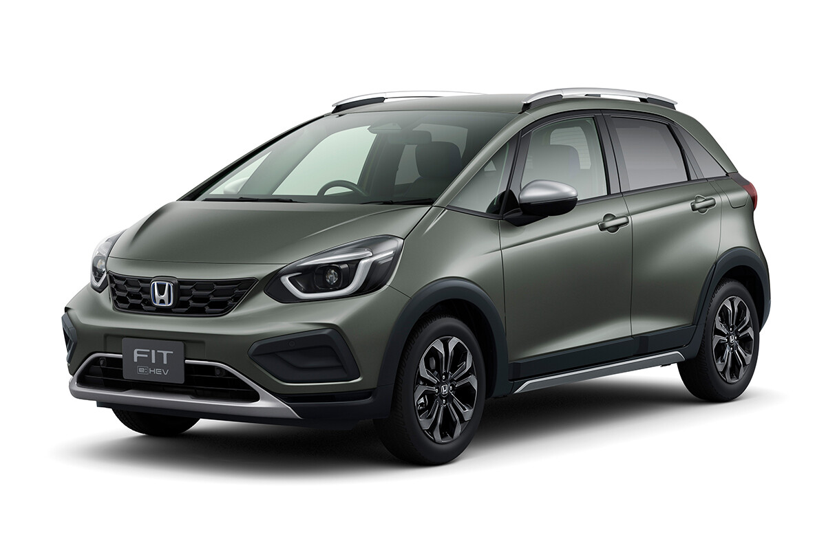 【三車三様】新型「アクア」とライバル「ノート／フィット」を徹底比較。同じ小型ハイブリッド車の“似ている点”と“異なる点”とは？