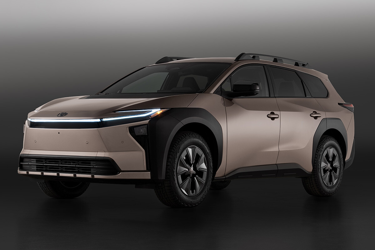 26年春に登場予定の「bZ4Xツーリング」。その反響は？ 情報が少なく「大柄ボディ」「航続距離」「価格」への懸念が強い結果に