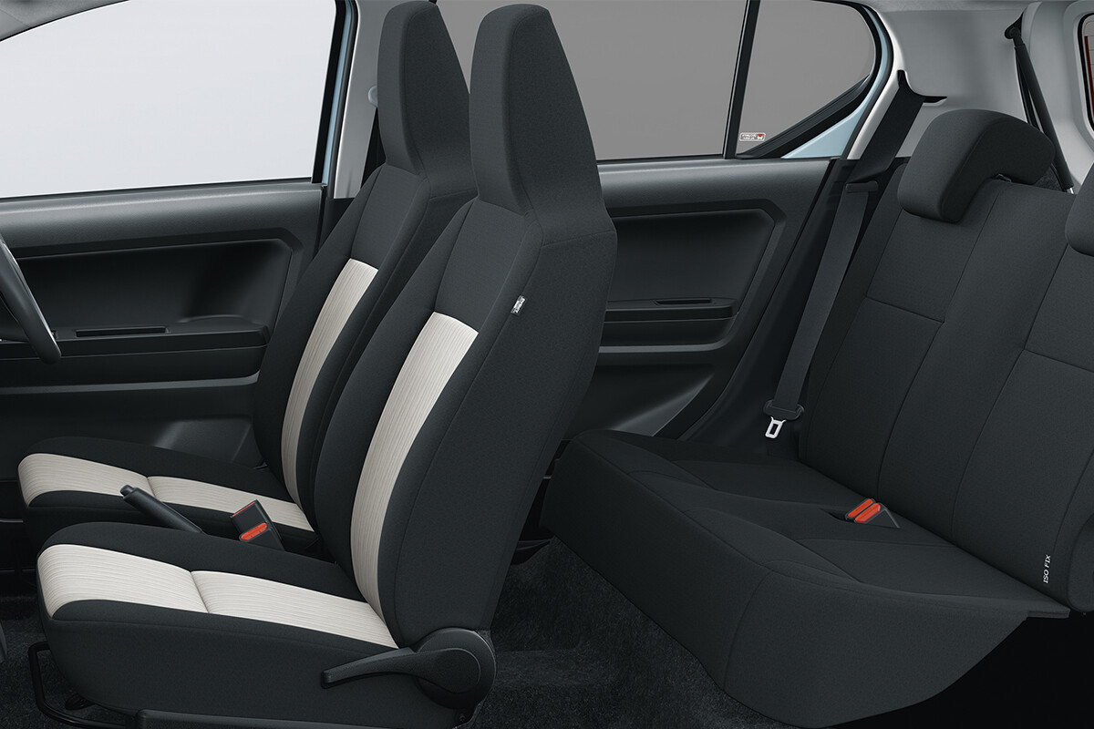 「日常の足として不満はない」の声も。99万円〜の究極のベーシック 「ミライース」が長年支持されるワケ