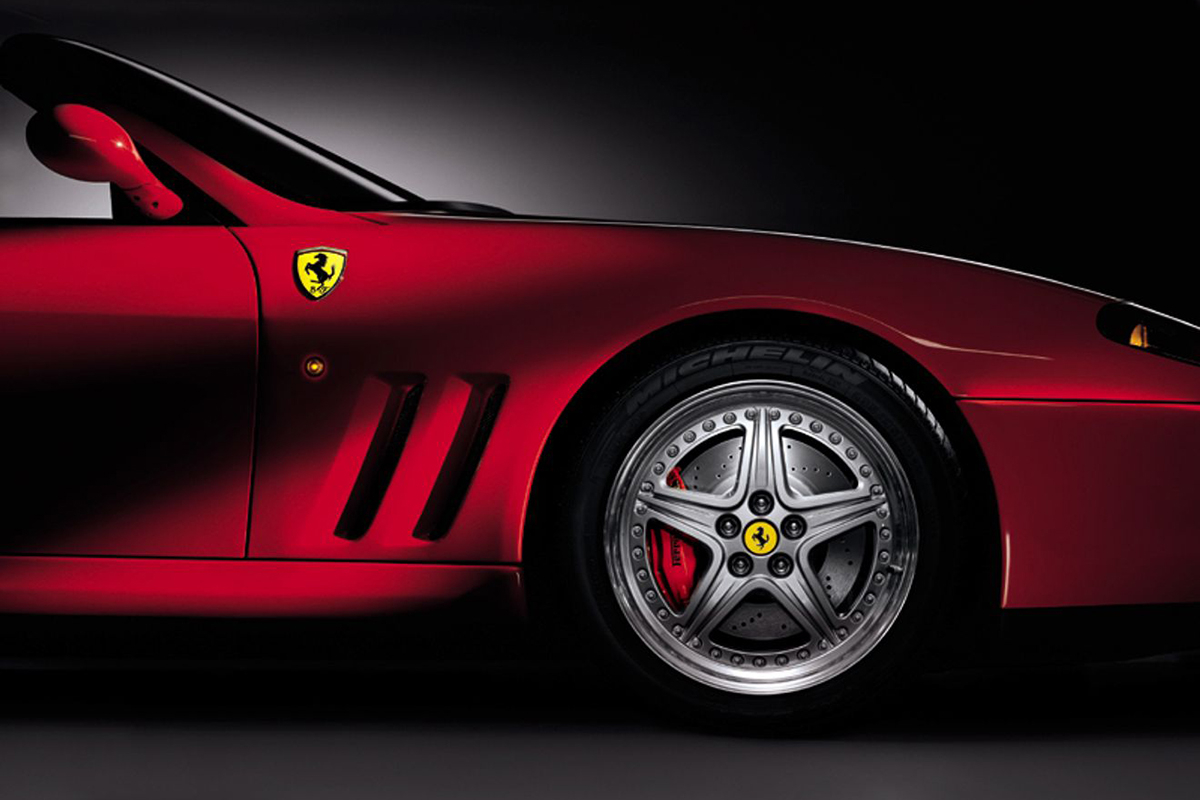 フェラーリ「550マラネロ」が蘇る！ ツーリング スーパーレッジェーラ最新作「ヴェローチェ12 バルケッタ」登場