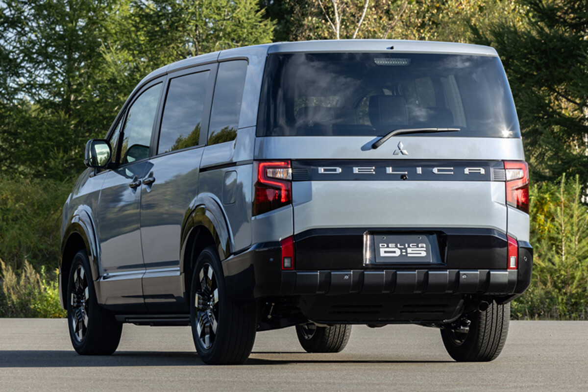【18年目も人気は衰えず】「デリカD:5」大幅改良で販売店に反響多数。「S-AWC」搭載で“新規客”も多数獲得か