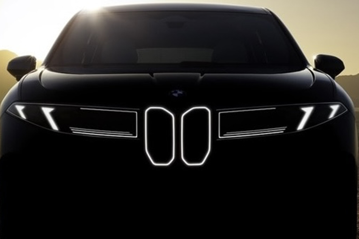BMW新型「iX3」が9月5日に初公開へ。“ノイエ・クラッセ”第1弾、航続距離は800km＆高速充電対応