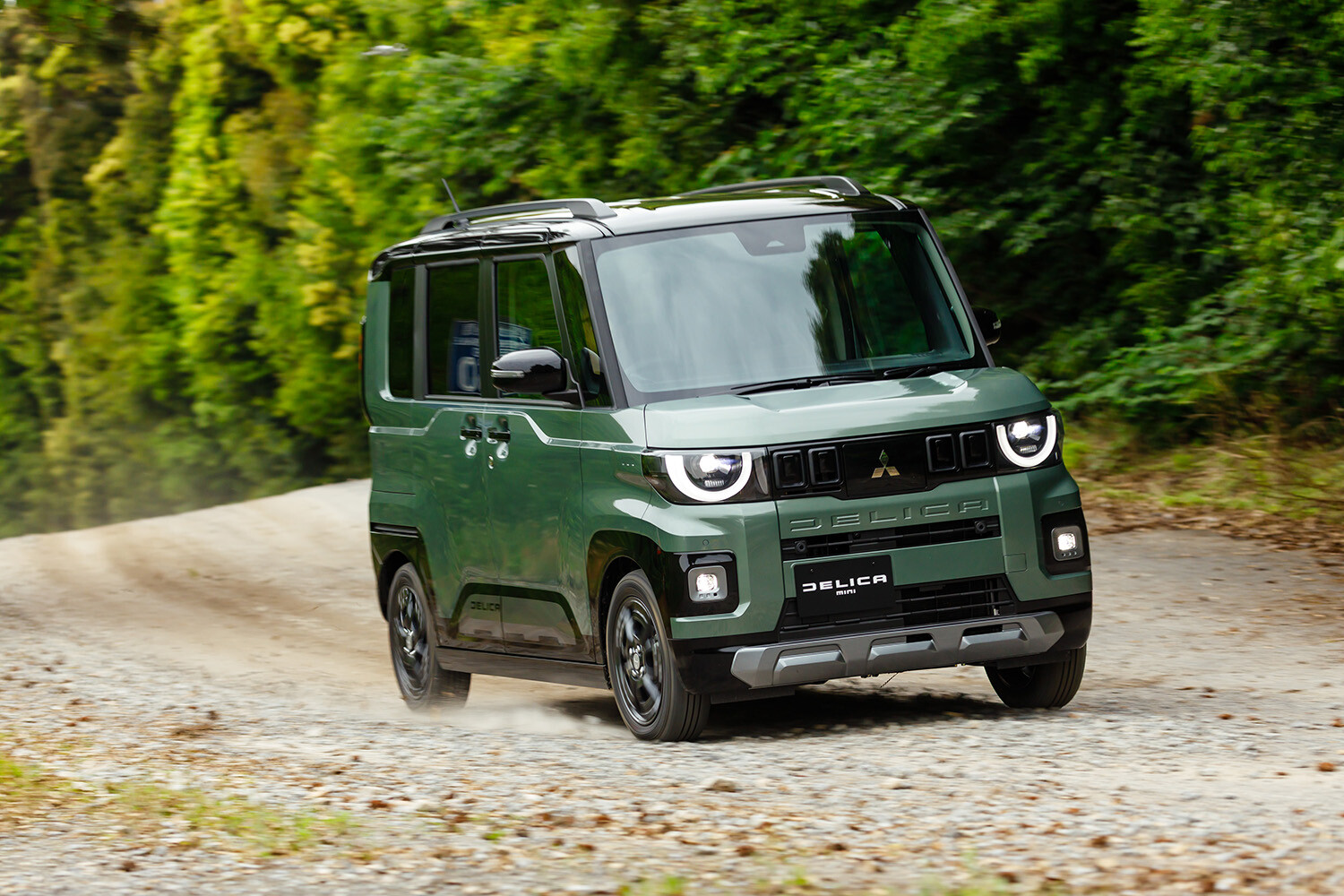 【新型試乗】カワイイだけじゃ売れない時代に、あえて“ほぼ300万円の軽”を出した三菱の読み。新「デリカミニ」の正体