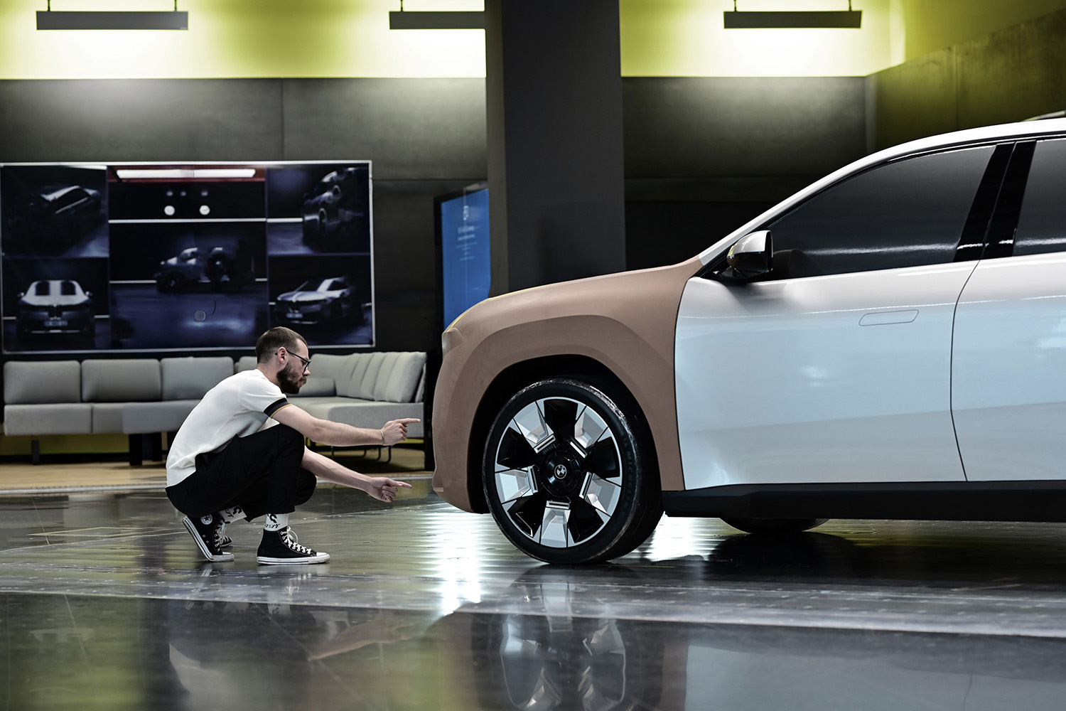 新型BMW「iX3」発表。航続800km、470ps＆645Nmの「ノイエ・クラッセ」第一弾は2025年後半から量産開始か