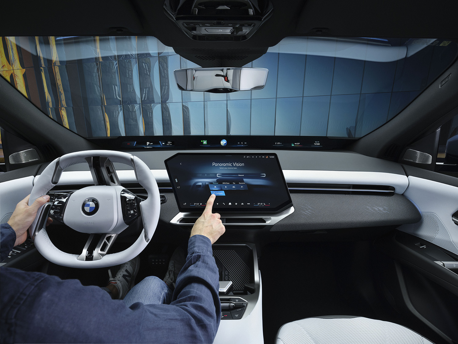 新型BMW「iX3」発表。航続800km、470ps＆645Nmの「ノイエ・クラッセ」第一弾は2025年後半から量産開始か