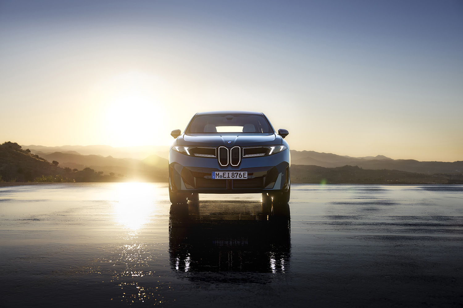 新型BMW「iX3」発表。航続800km、470ps＆645Nmの「ノイエ・クラッセ」第一弾は2025年後半から量産開始か