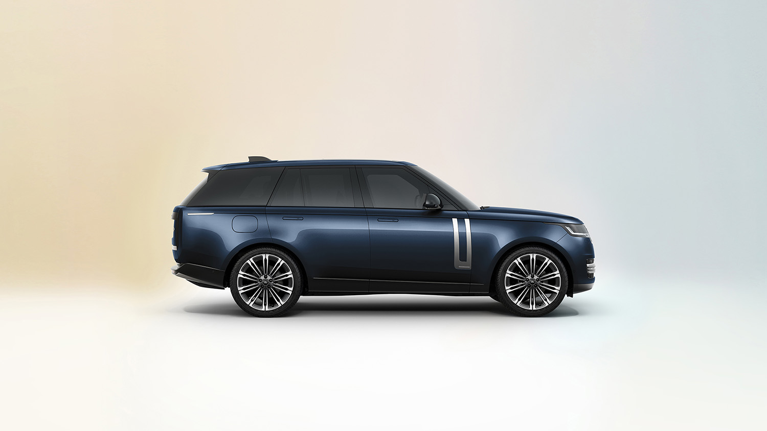 【限定60台】誕生55周年を記念した特別仕様車。ランドローバー「レンジローバー 55イヤーズエディション」登場…価格は1990から