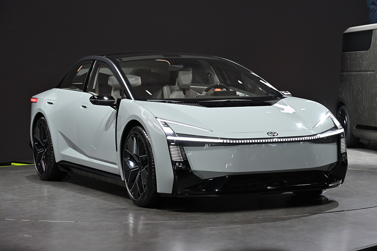 トヨタブースで感じた“未来のリアル”。「カローラ」と「ハイエース」の次章を示唆するコンセプトモデルをフォトギャラリーでチェック！