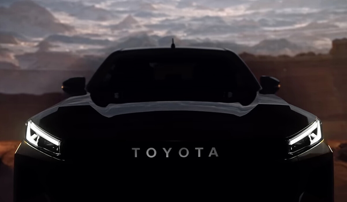 トヨタ新型「ハイラックス」が11月10日に世界初公開へ！ ハイブリッドとEVを追加予定