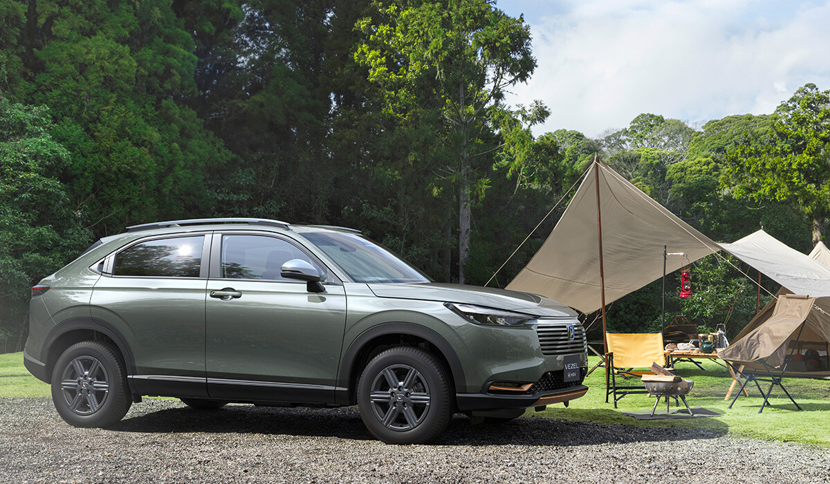 「ヴェゼル」が失速気味？ 前年比割れも現場の温度感は“堅調”。支持される理由と同門「WR-V」との差とは