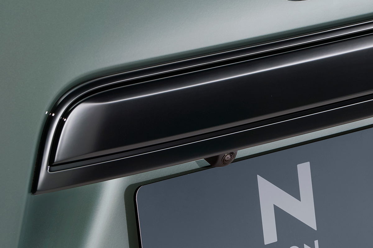【隠れた実力派の進化】ホンダ「N-WGN」が一部改良で新グレード追加や液晶メーター採用。一方、グレード再編により価格は上昇…157万6300<span class=