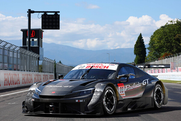 悪魔のルックスに進化した新型ホンダ「プレリュード GT500マシン プロトタイプ」公開。2026年スーパーGT参戦マシンの実力やいかに
