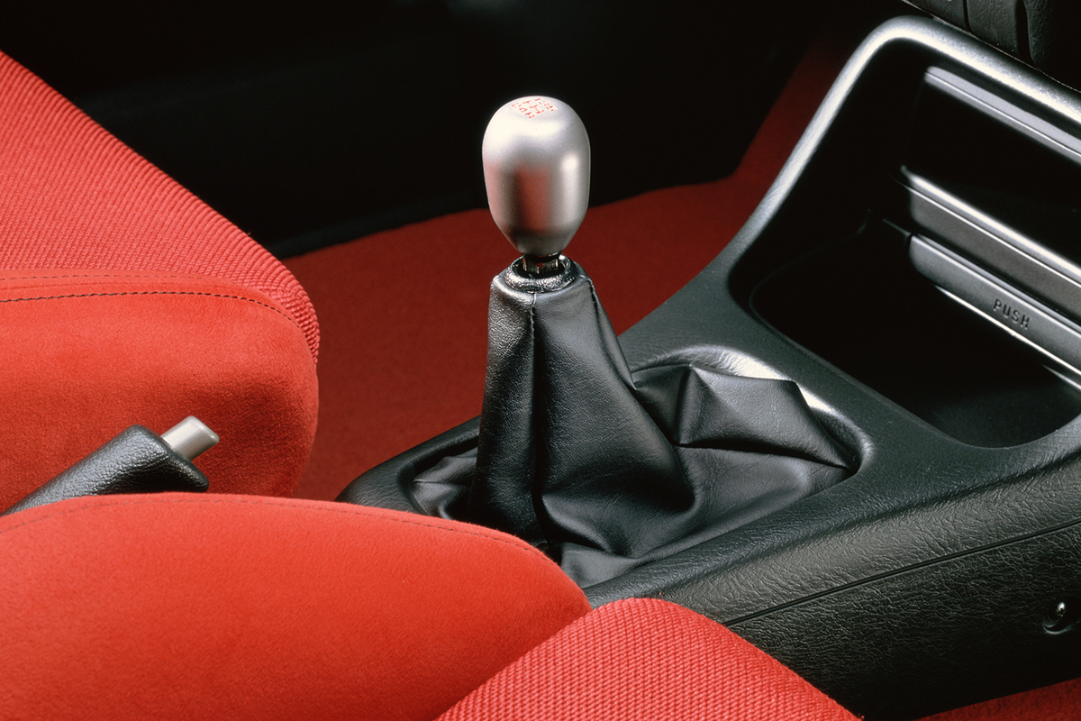 最新型「シビックタイプR」の走りで思い出す“初代タイプR”の完成度。タイプRが魅せ続けるホンダのスポーツスピリットとは