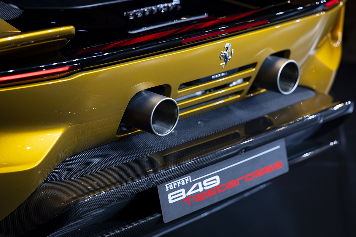 「クルマの魂はエンジン」。フェラーリの最新V8プラグインハイブリッド「849テスタロッサ」の名に込められた真意とは
