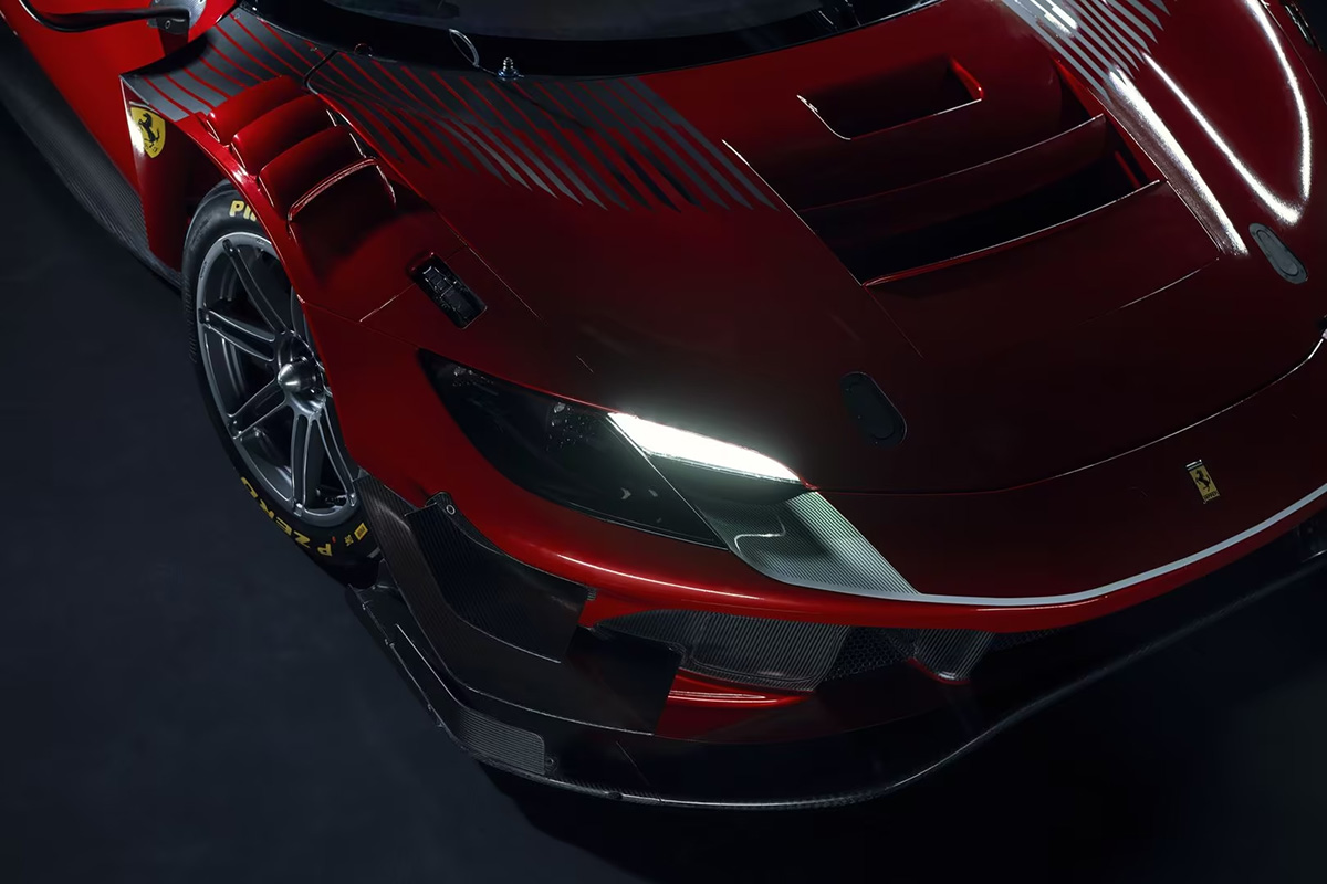 「クルマの魂はエンジン」。フェラーリの最新V8プラグインハイブリッド「849テスタロッサ」の名に込められた真意とは