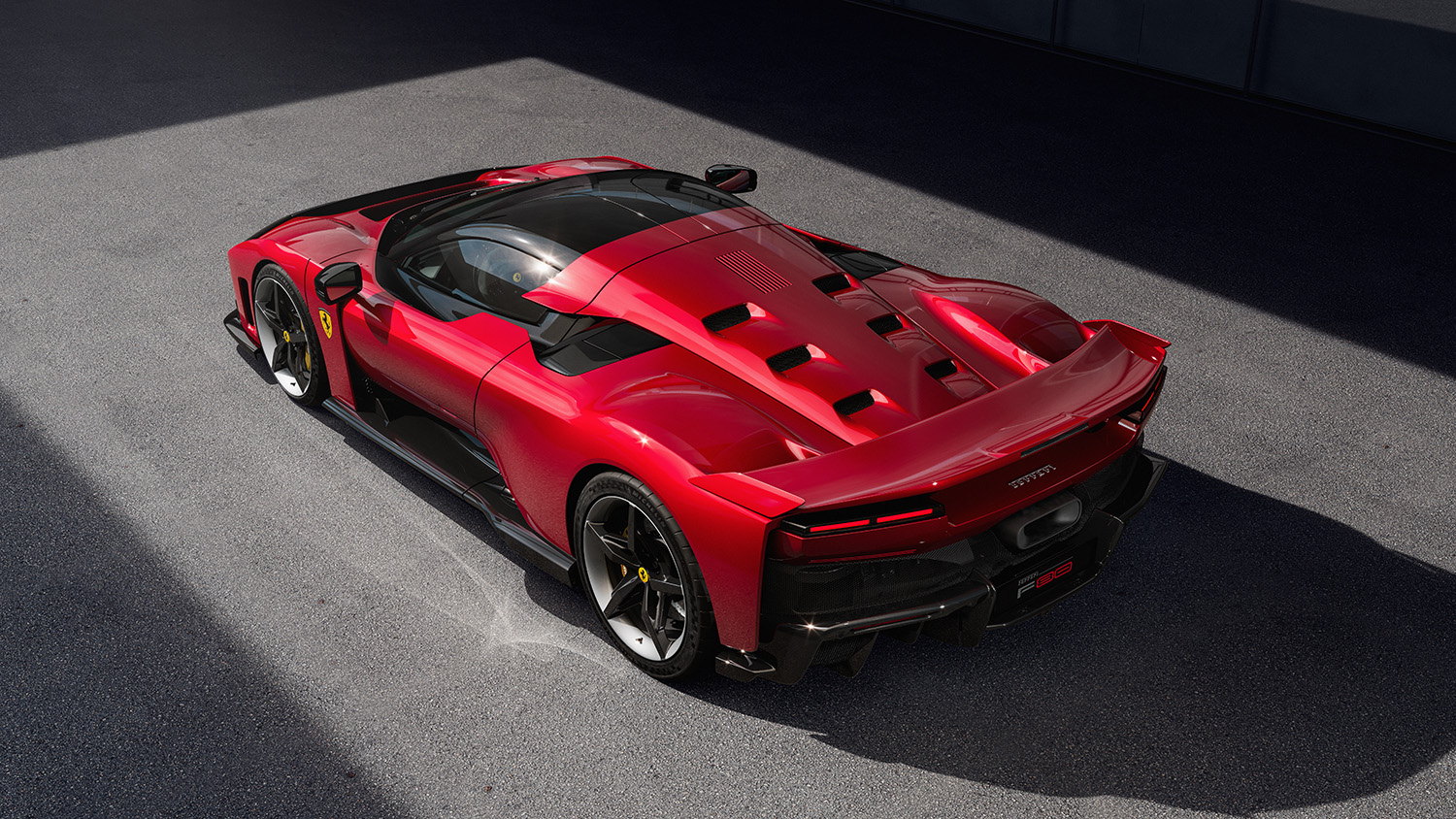 「クルマの魂はエンジン」。フェラーリの最新V8プラグインハイブリッド「849テスタロッサ」の名に込められた真意とは
