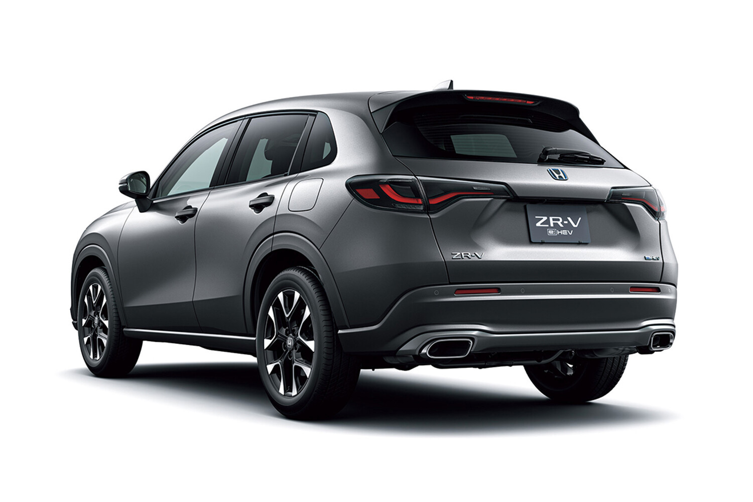 走りが好評の「ZR-V」。ライバル「ハリアー」と比べコスパで勝るも、“実質値上げ”により 販売は伸び悩む…？