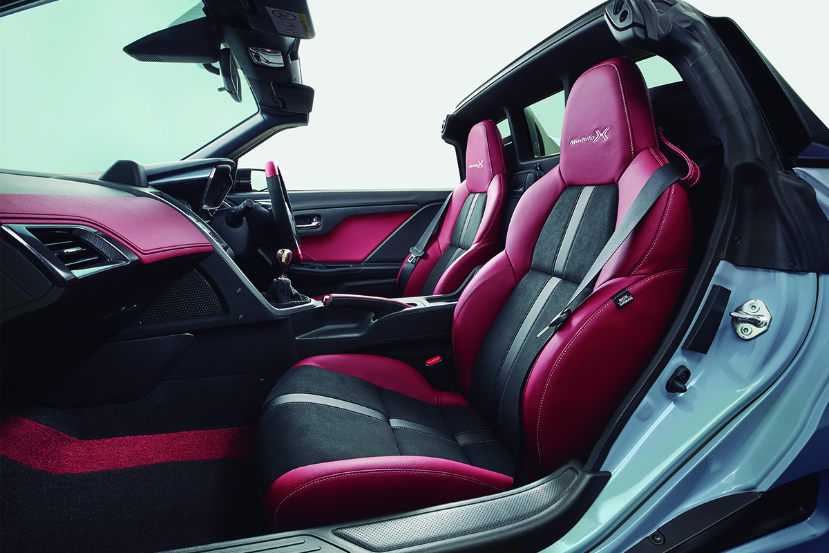 「コペン」現行モデルが2026年夏に生産終了へ。しかしダイハツの“意味深”な企画やコメントに…もしや“次期型”が期待できそうな理由とは？