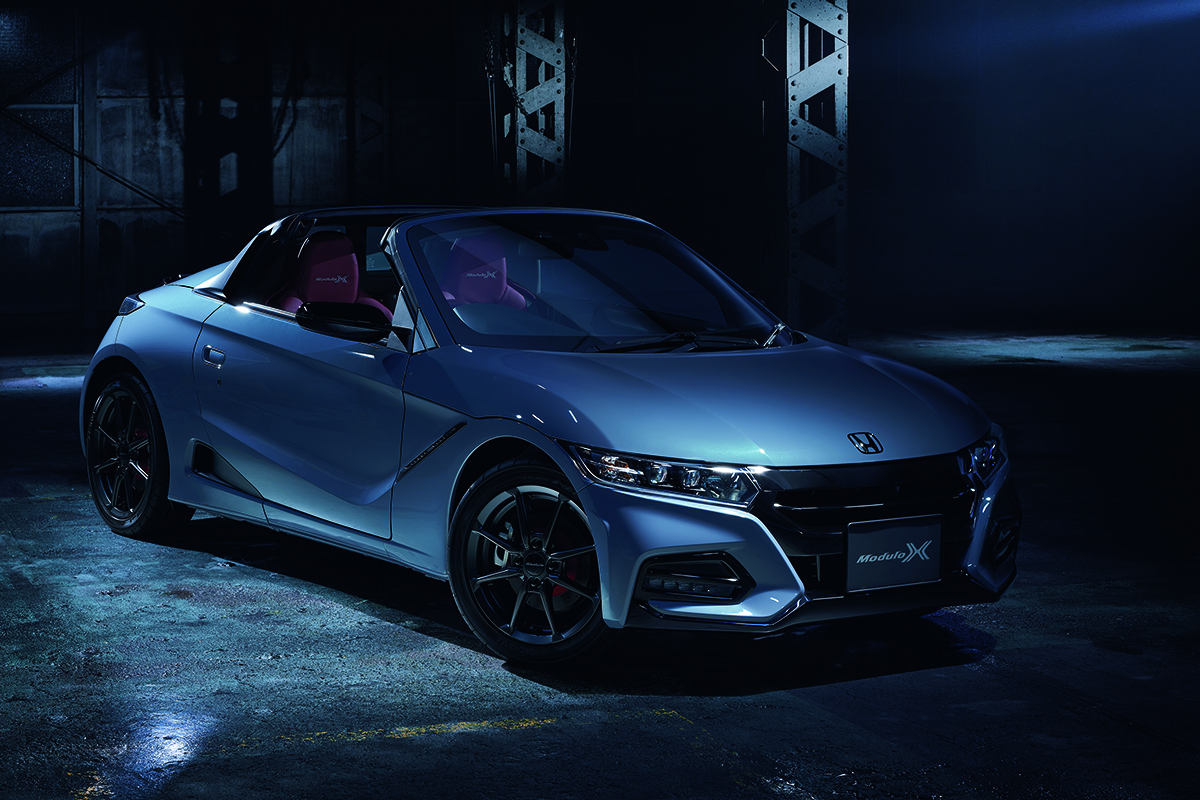 「コペン」現行モデルが2026年夏に生産終了へ。しかしダイハツの“意味深”な企画やコメントに…もしや“次期型”が期待できそうな理由とは？