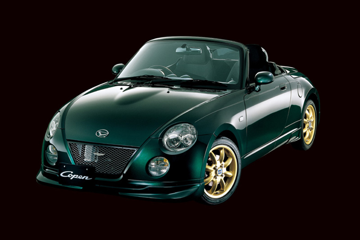 「コペン」現行モデルが2026年夏に生産終了へ。しかしダイハツの“意味深”な企画やコメントに…もしや“次期型”が期待できそうな理由とは？