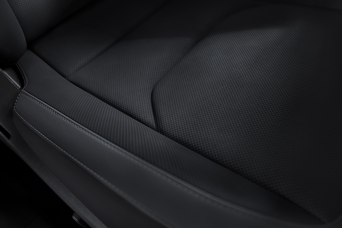 新型「CX-5」への反響は？ デザイン好評もディーゼル廃止に“残念”の声…本命は27年登場のハイブリッドか