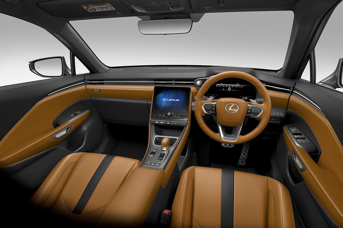 登場から1年、異色の高性能車レクサス「LBX MORIZO RR」の現在地。特別仕様車追加で人気に拍車、受注停止で入手はさらに困難