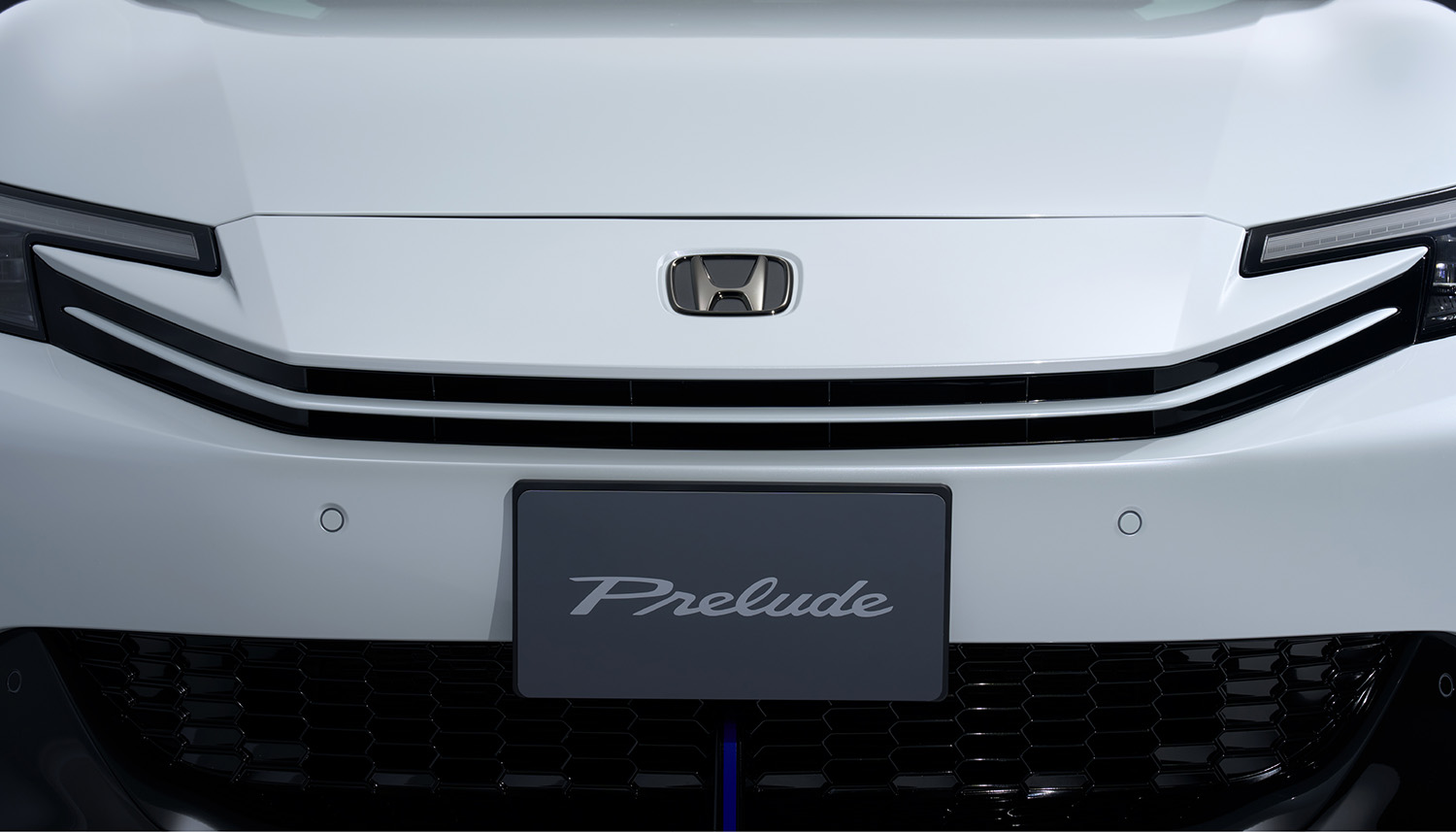 新型「プレリュード」は“モテの象徴”から“経済的成功のシンボル”へ？　「シビックタイプR」との価格比較から見えるものとは