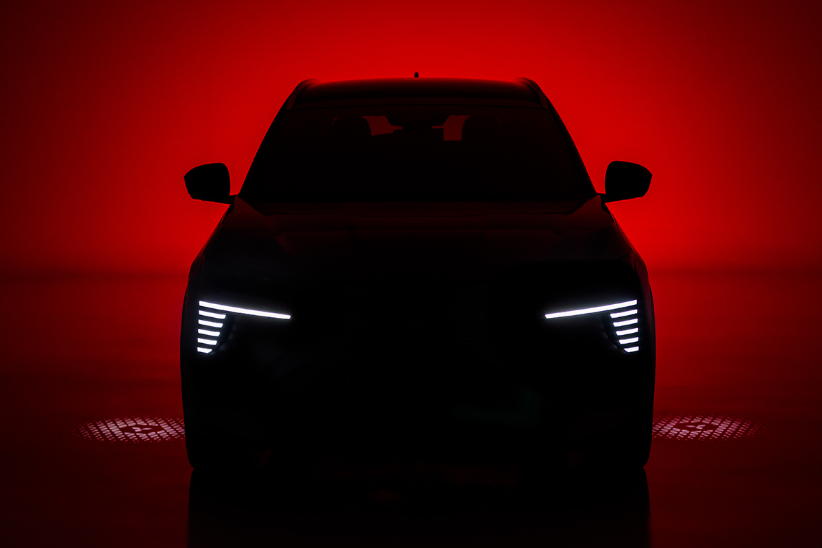 【日本仕様はどうなる？】三菱が新型「エクリプス クロス」初公開。「アリア／リーフ」と同じプラットフォーム採用するルノー製BEVはデザインもスペックも完成度高そう