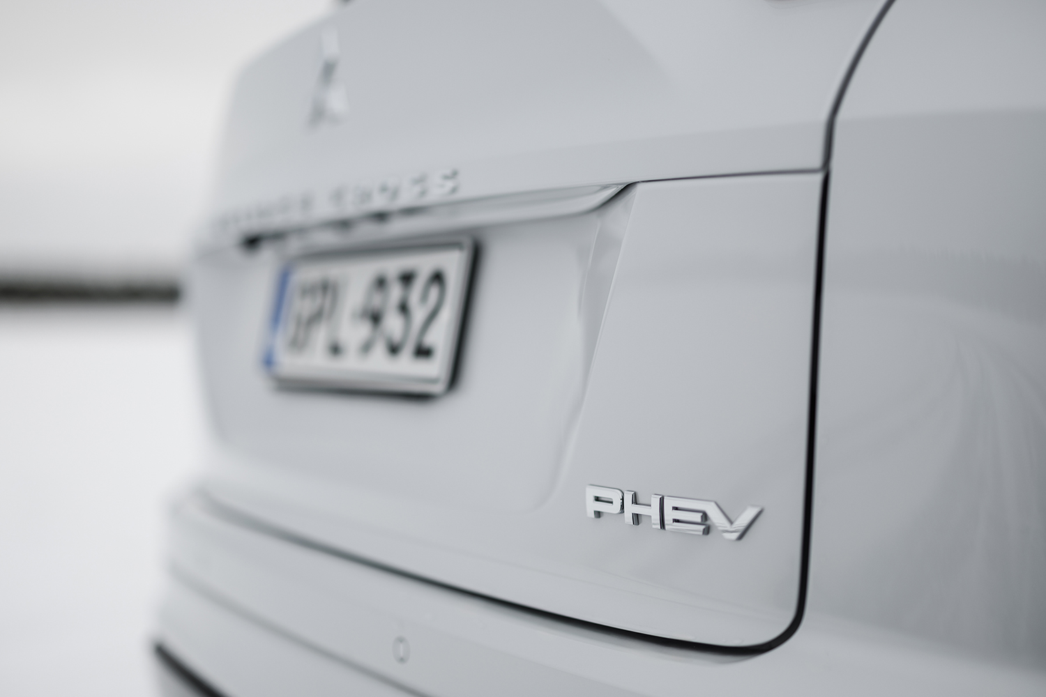 【日本仕様はどうなる？】三菱が新型「エクリプス クロス」初公開。「アリア／リーフ」と同じプラットフォーム採用するルノー製BEVはデザインもスペックも完成度高そう