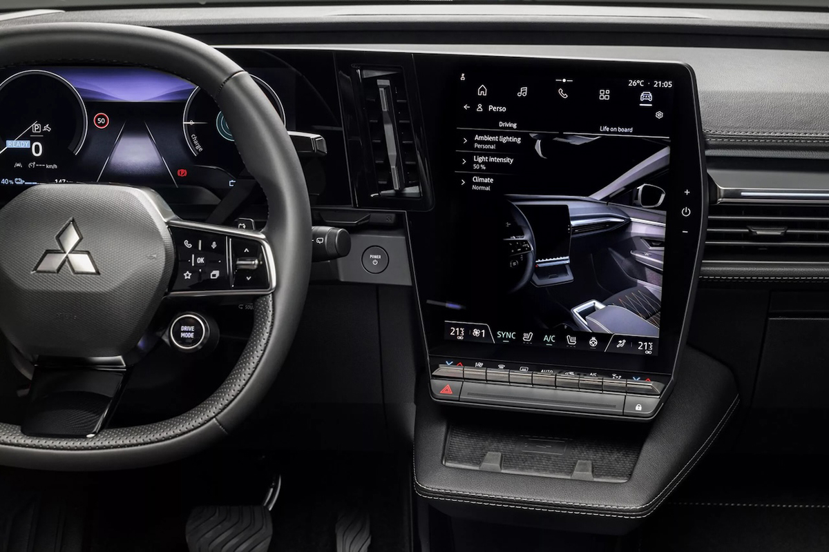 【かっこいいぞ】三菱新型「エクリプス クロス」がBEV＆欧州専用モデルとして登場！ 日本導入の可能性はあるのか？