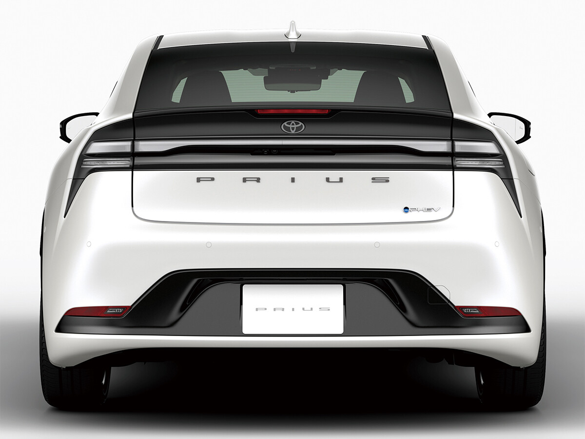 【スズキよお前もか】自動車メーカーが「フラットデザイン」を採用するワケ…すでに陳腐化も？ 次のトレンドとは