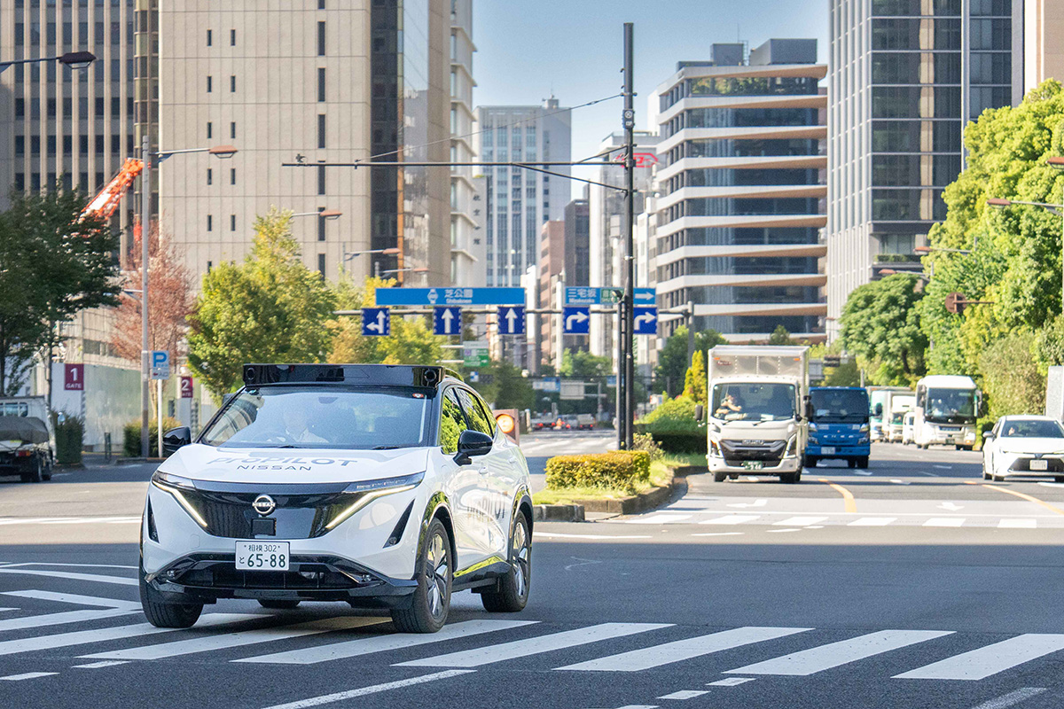 日産が次世代「プロパイロット」を発表。27年にはAIによる熟練ドライバー級の運転や、カメラを超える遠方の認識が可能に