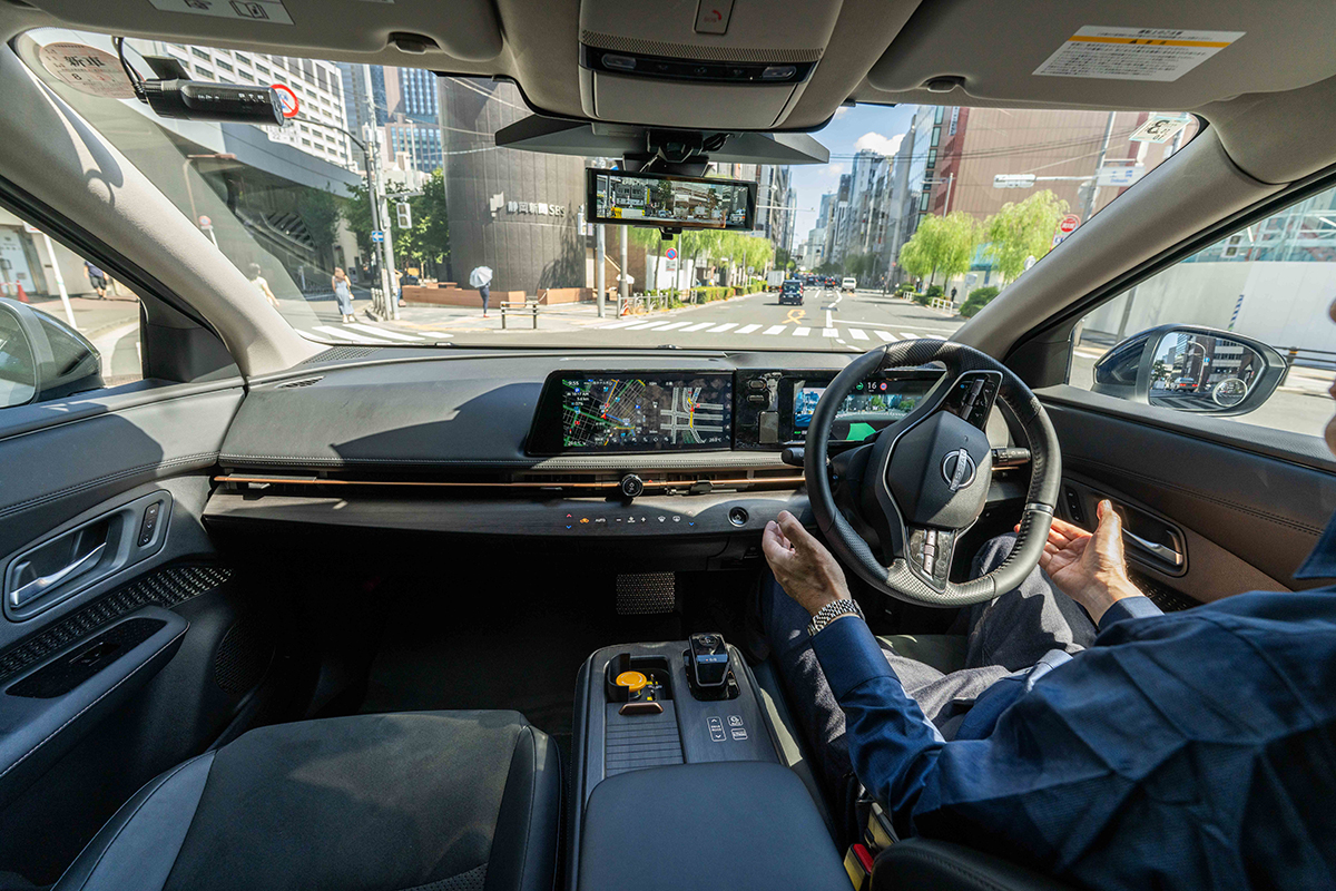 日産が次世代「プロパイロット」を発表。27年にはAIによる熟練ドライバー級の運転や、カメラを超える遠方の認識が可能に