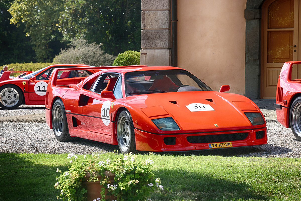 【日本上陸】フェラーリのスペシャルモデル「F80」は衝撃の“5億超え”だが…「最高の跳ね馬」といえば「F40」が挙げられる理由とは