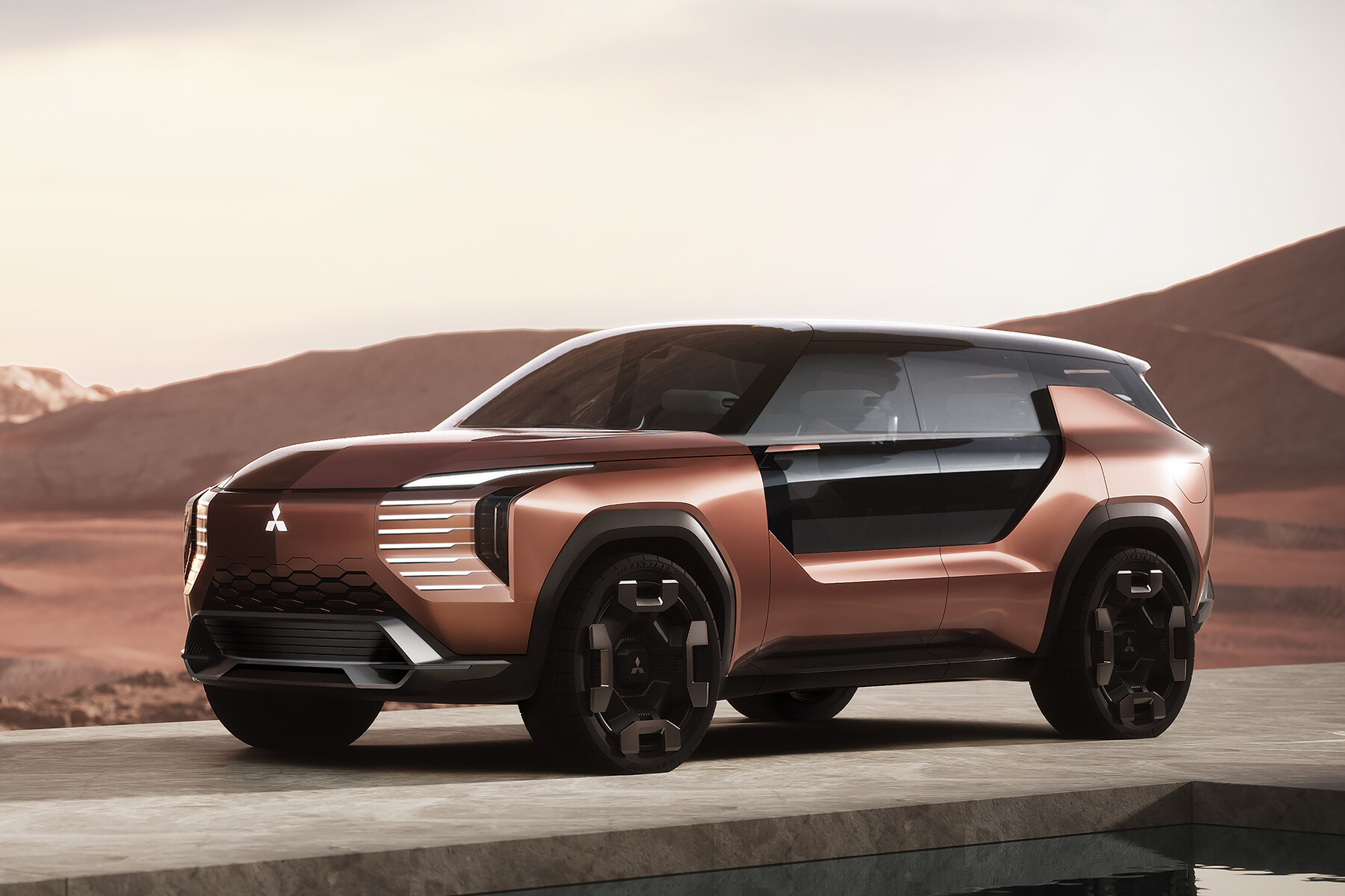 【予想と違った！】三菱が予告していたコンセプトカーをお披露目。“想定外のぶっ飛びぶり”と、ファンには少し残念な点とは？