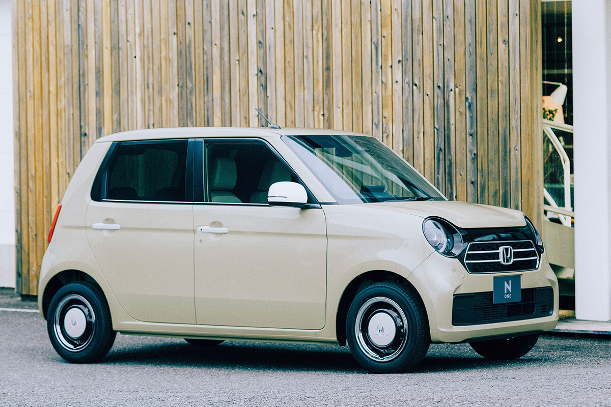 「N-ONE」一部改良。販売店には6MTの「RS」と「特別仕様車」に問い合わせ集中…「やっぱりMT車は運転が楽しい」の声も